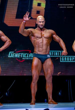 CLASSIC PHYSIQUE НОВИЧКИ